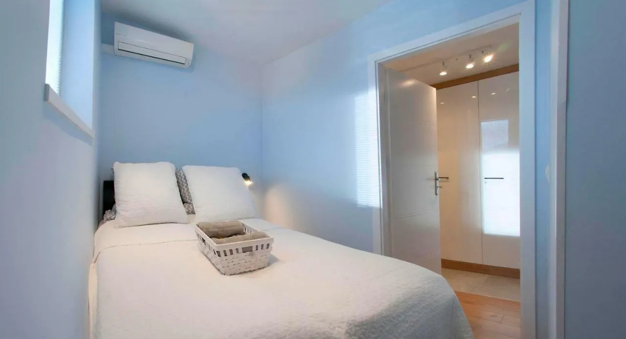 Senatorska Apartment Varsavia Polonia